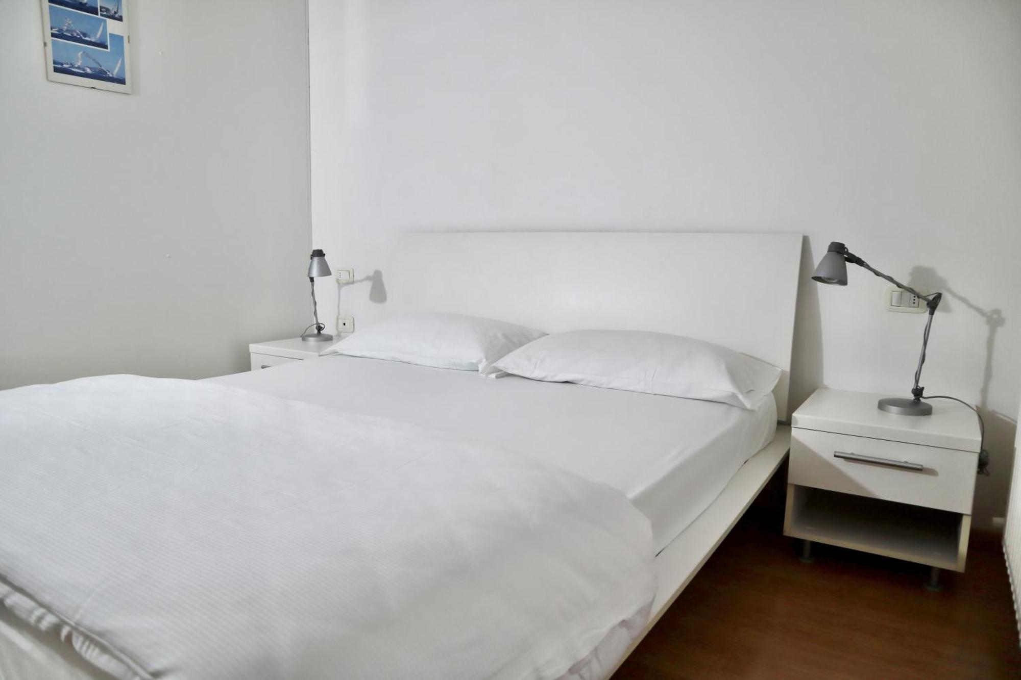 Windshouse Apartments Torbole Sul Garda Esterno foto
