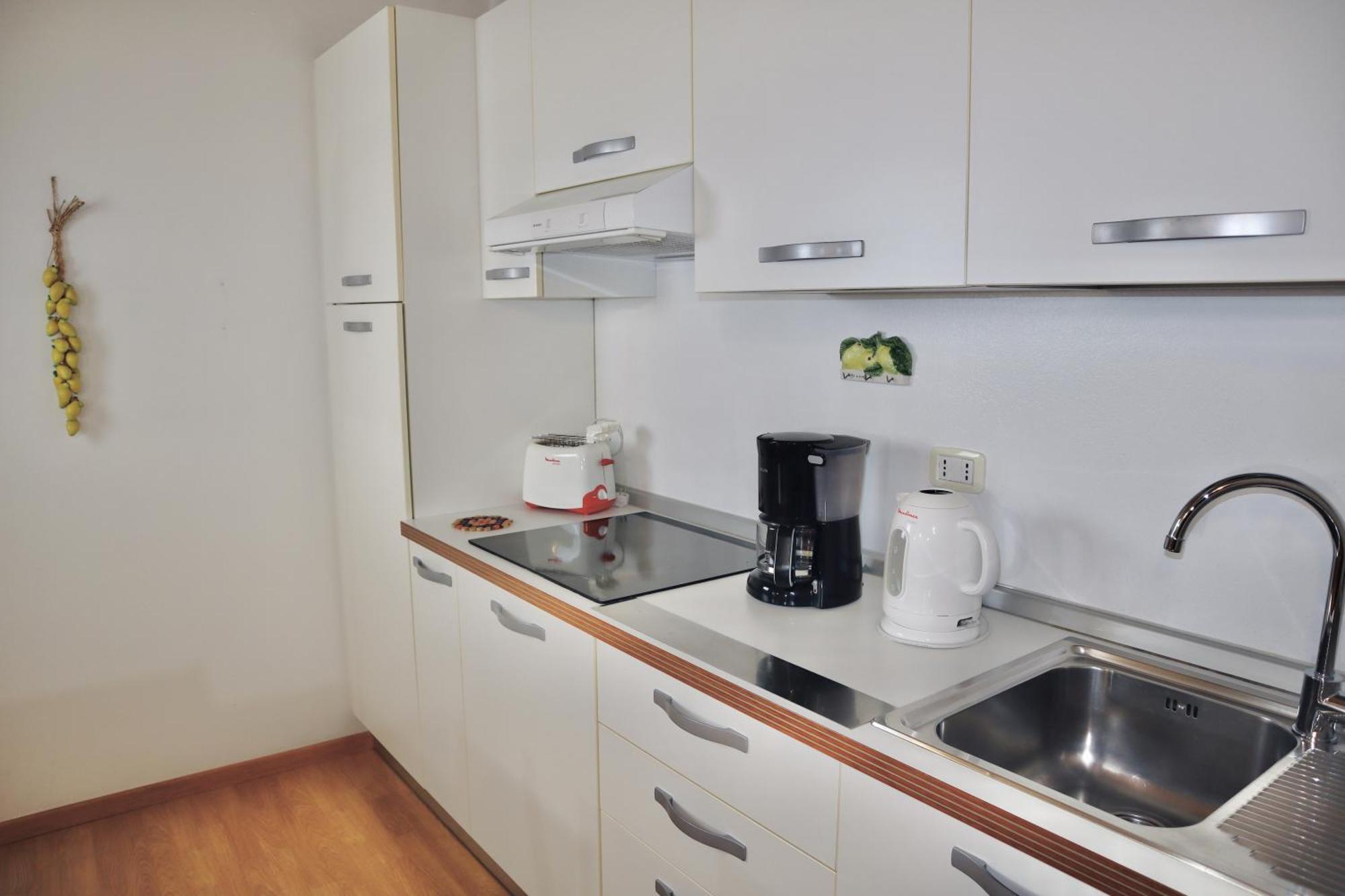 Windshouse Apartments Torbole Sul Garda Esterno foto