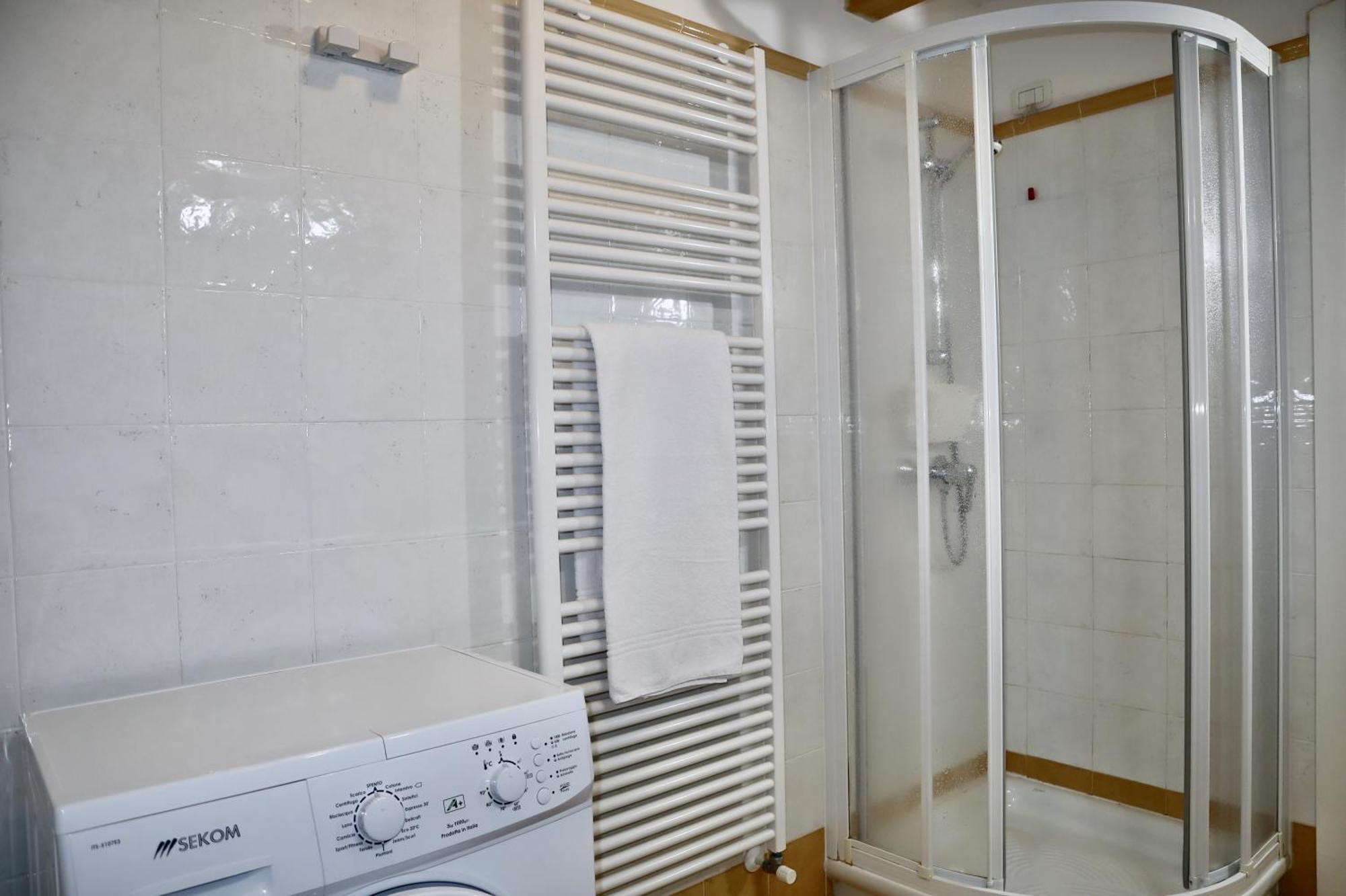 Windshouse Apartments Torbole Sul Garda Esterno foto