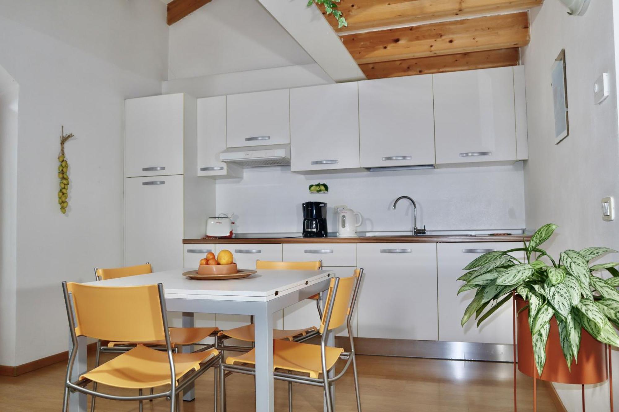 Windshouse Apartments Torbole Sul Garda Esterno foto